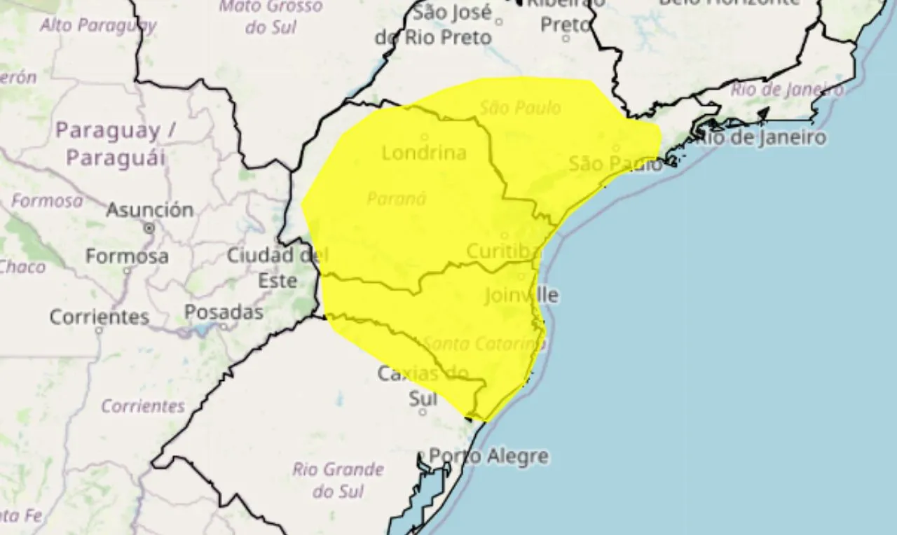 o mapa mostra as áreas em alerta amarelo para chuva intensa